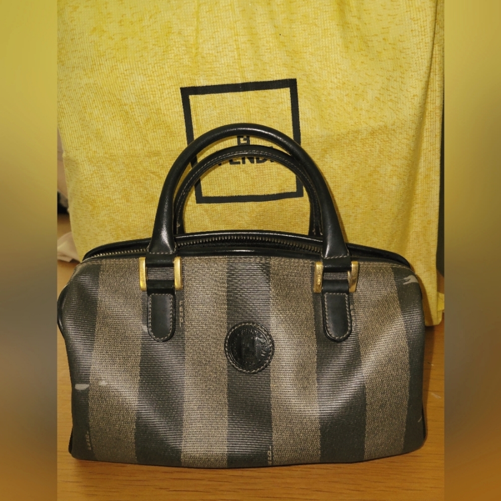 🖤💛FENDI Mini Vintage Penguin Striped Satchel/Dr style Bag